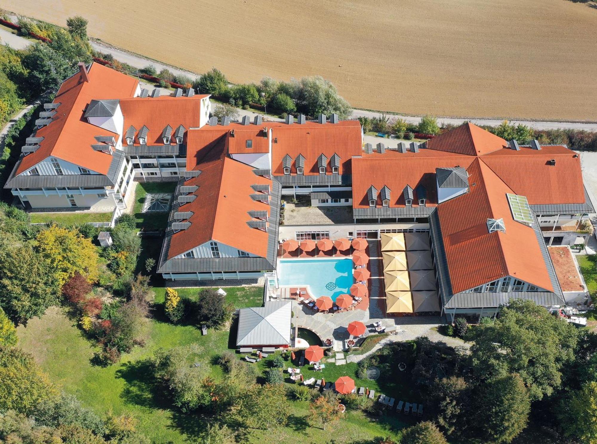 Hotel St. Wolfgang Bad Griesbach  Bagian luar foto